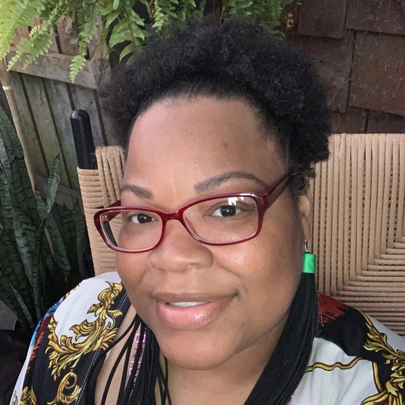 Meet your Posher, Khadijah - Picture 1 of 1